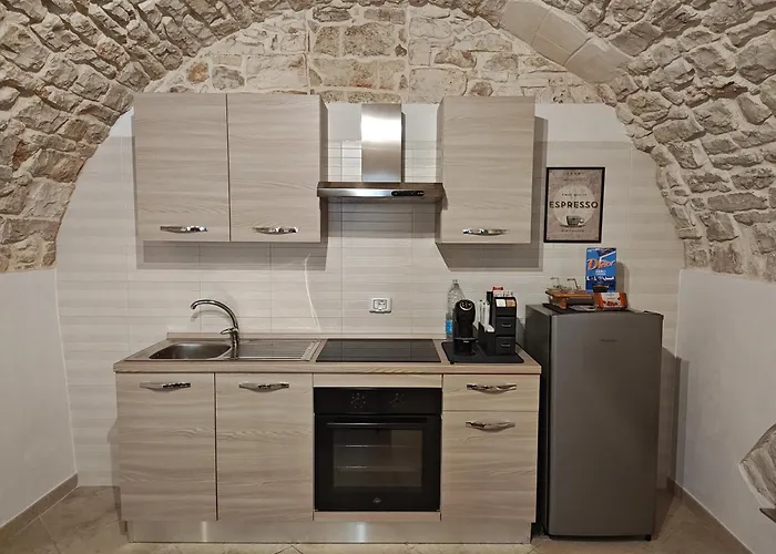 Pied-A-Terre 13